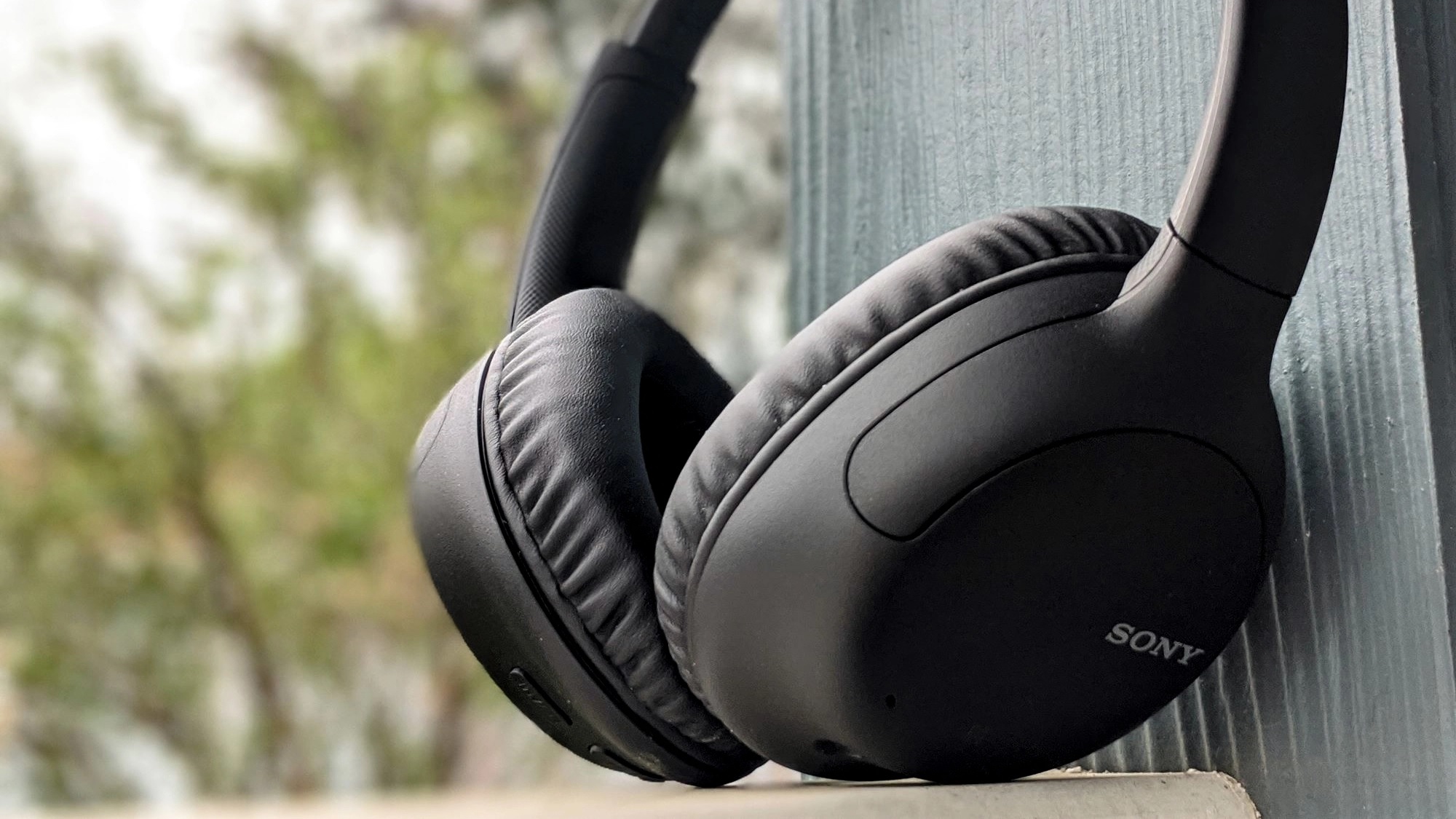 Sony WH-CH710N Black Wireless Over-Ear Headphone - Image 5